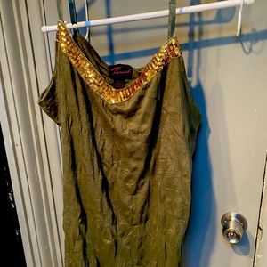 Torrid Sequined tank 🌻